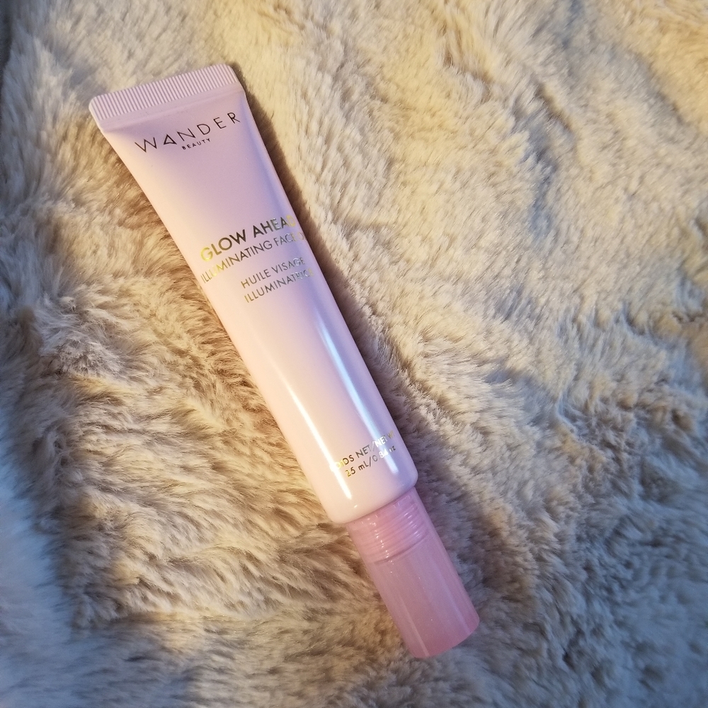 SALE! HP🌈 Wander Glow Ahead Illuminating Oil